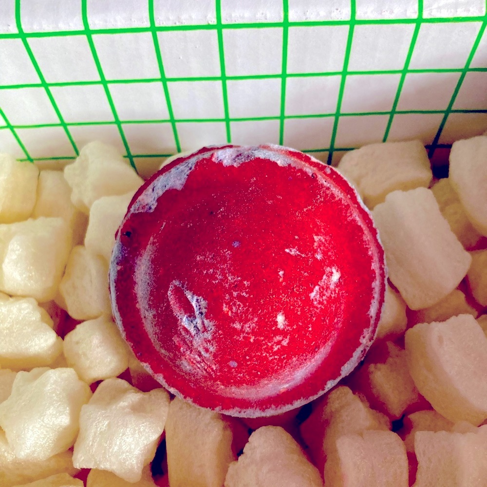 Lush SPACE GIRL Bath Bomb